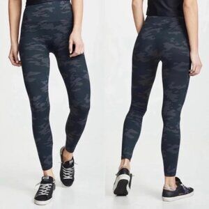 Spanx Look At Me Now Seamless Camo Print Leggings